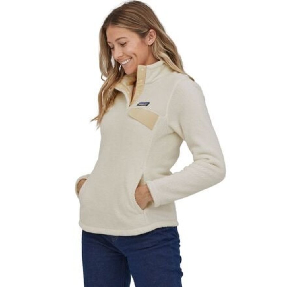 Patagonia Women’s Re-Tool Snap-T Fleece Pullover in White (S)